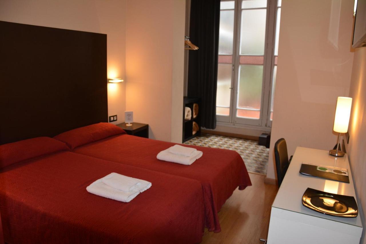 Center Gran Via Hotell Barcelona Exteriör bild