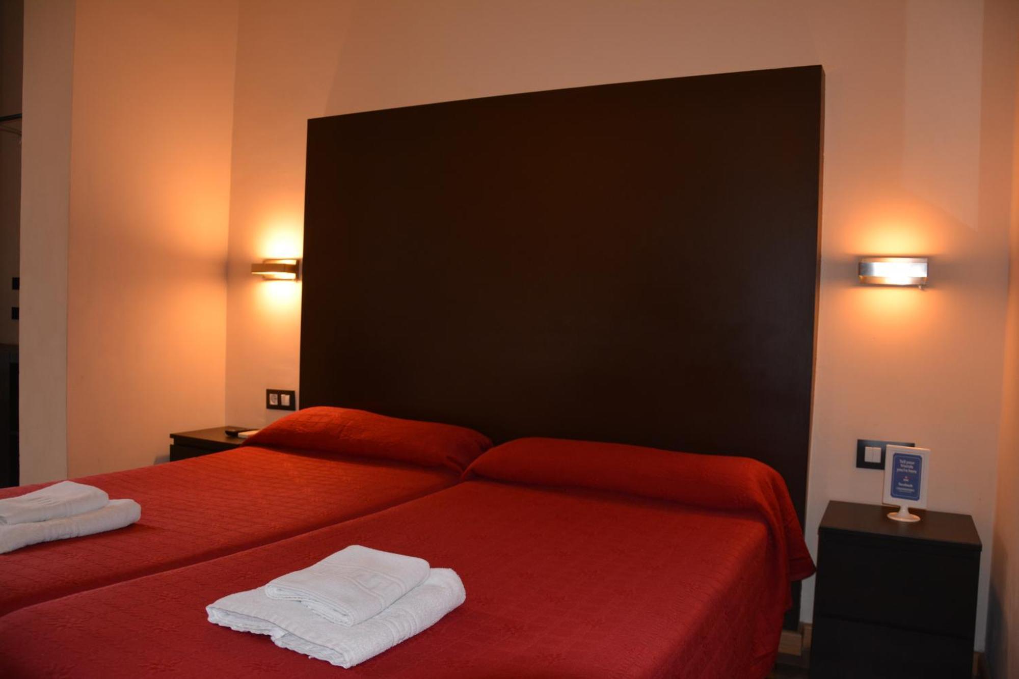 Center Gran Via Hotell Barcelona Exteriör bild