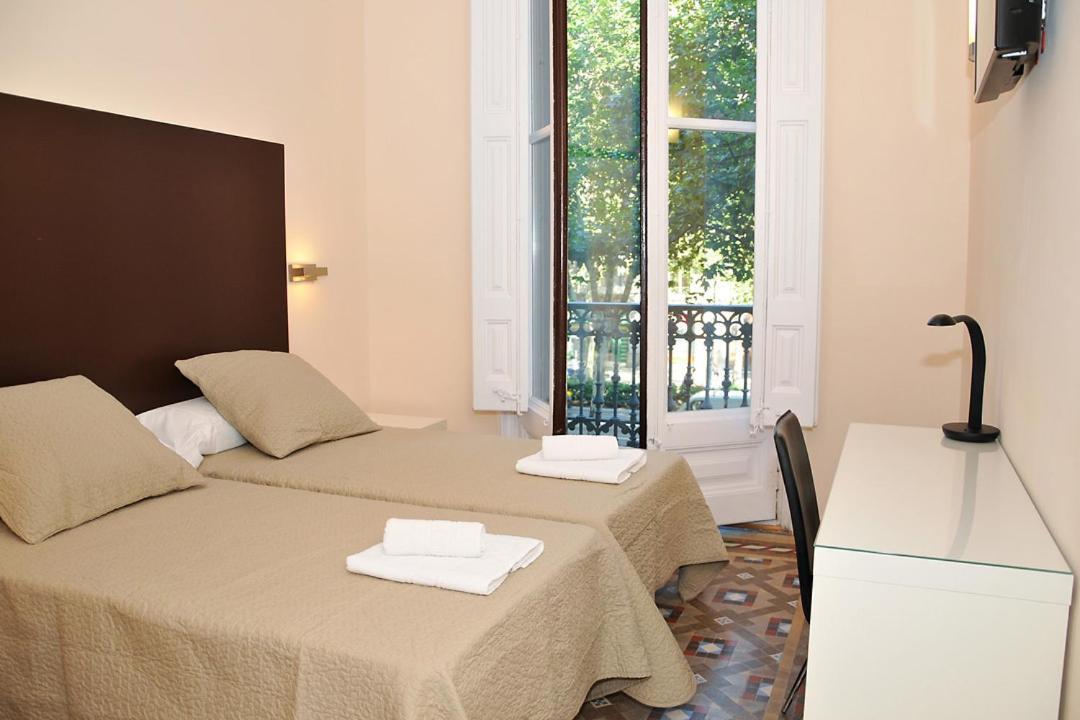 Center Gran Via Hotell Barcelona Exteriör bild