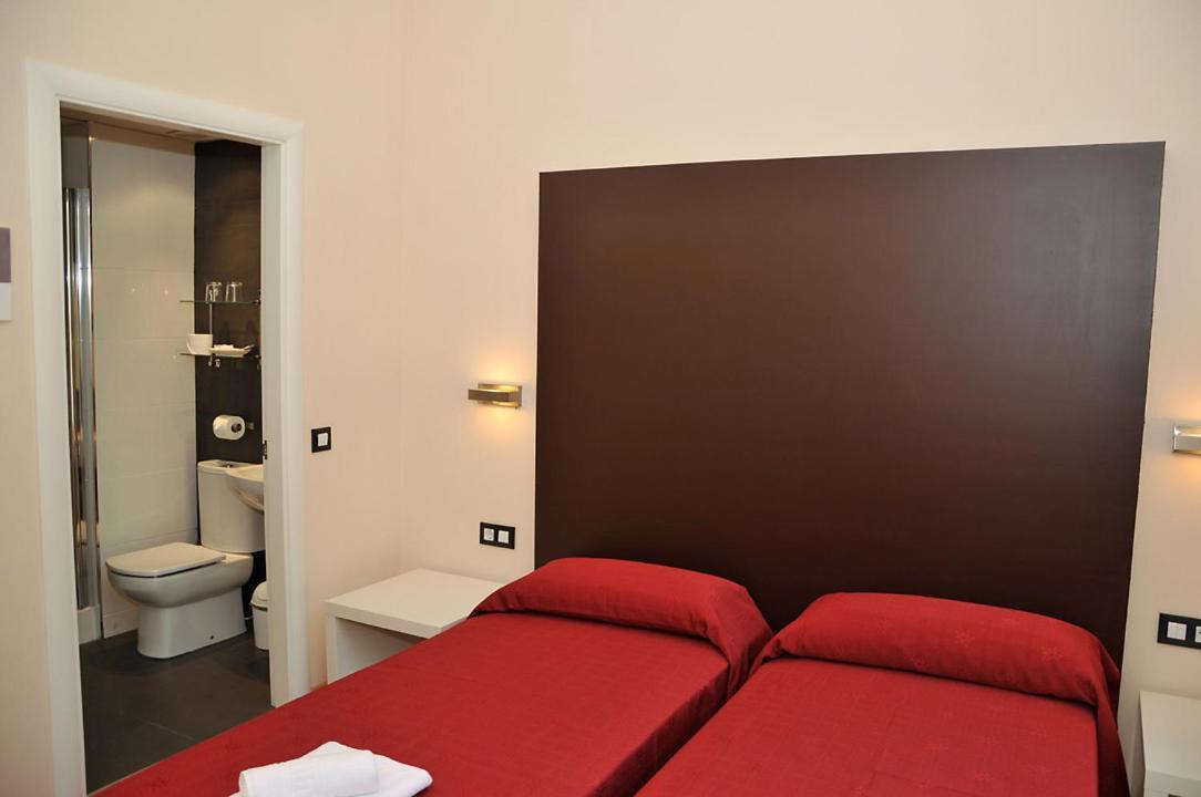 Center Gran Via Hotell Barcelona Exteriör bild