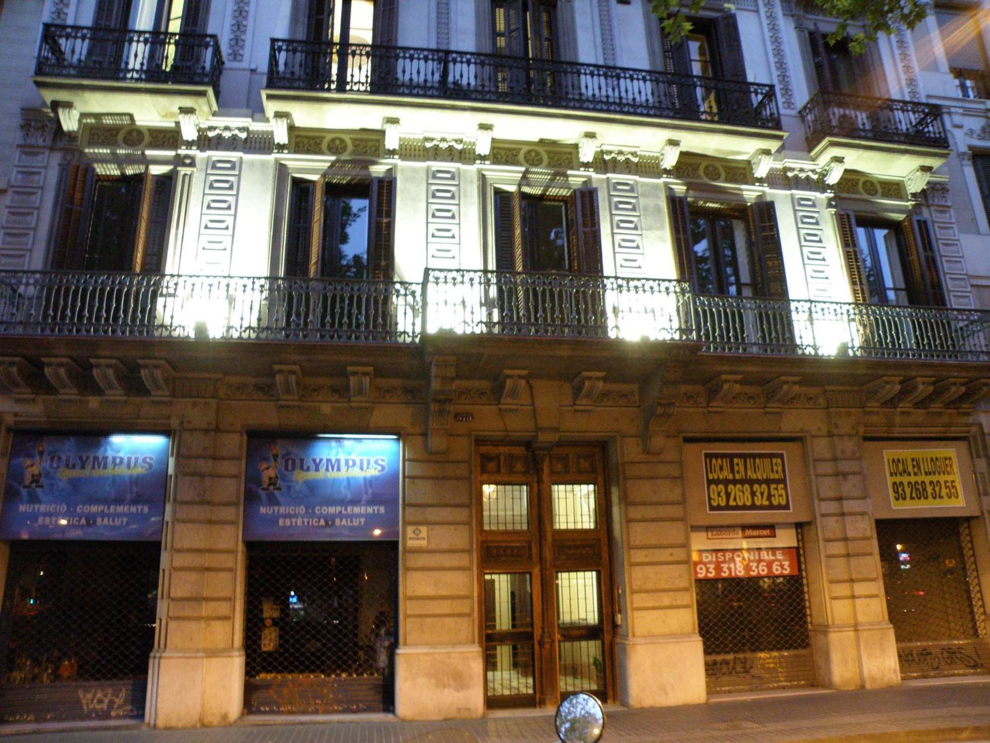 Center Gran Via Hotell Barcelona Exteriör bild