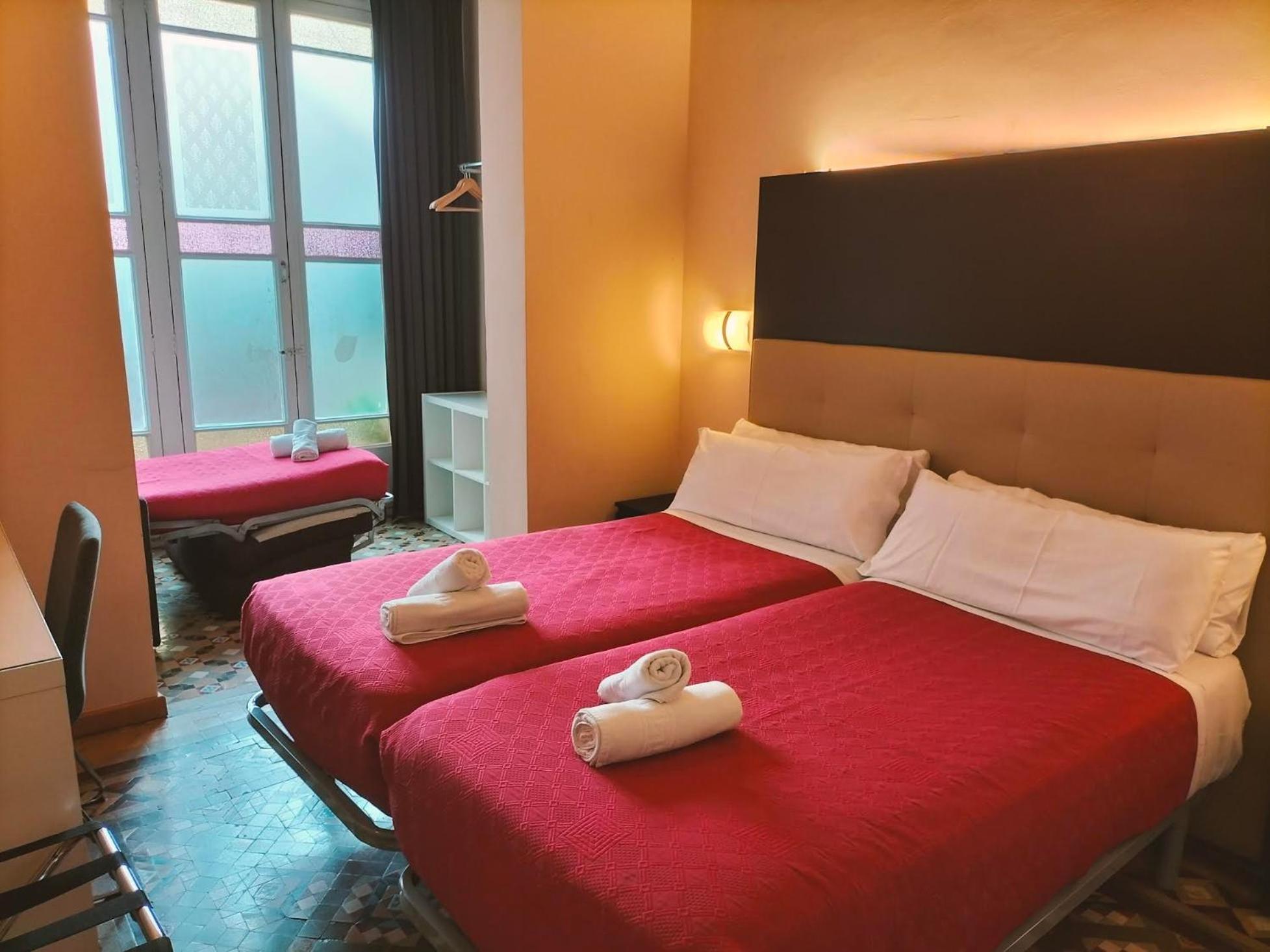 Center Gran Via Hotell Barcelona Exteriör bild